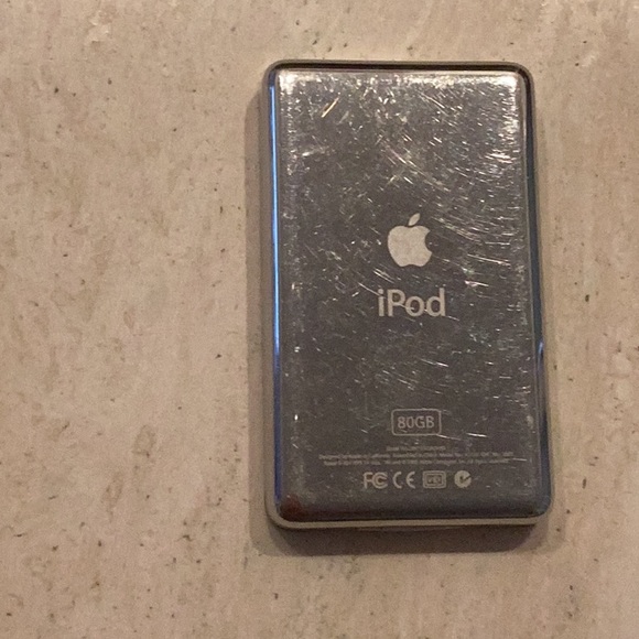 Apple iPod 80gb Classic 5th Generation A1136 Mp3 Player 2006 New Battery Works - Picture 3 of 14